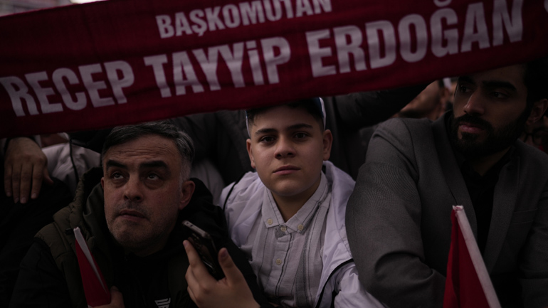 Πρεμιέρα για τις τουρκικές εκλογές: Ψηφίζουν οι Τούρκοι του εξωτερικού